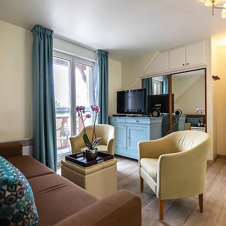 Aparthotel Club Wyndham Normandy 3*