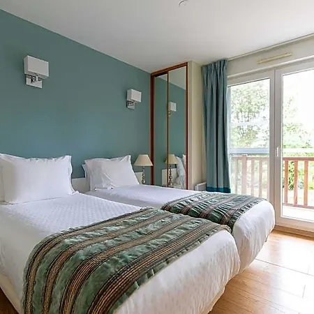 Hotel apartamentowy Club Wyndham Normandy 3*