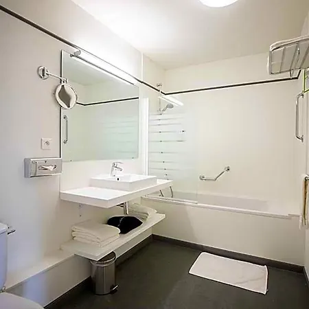 Hotel apartamentowy Club Wyndham Normandy 3*